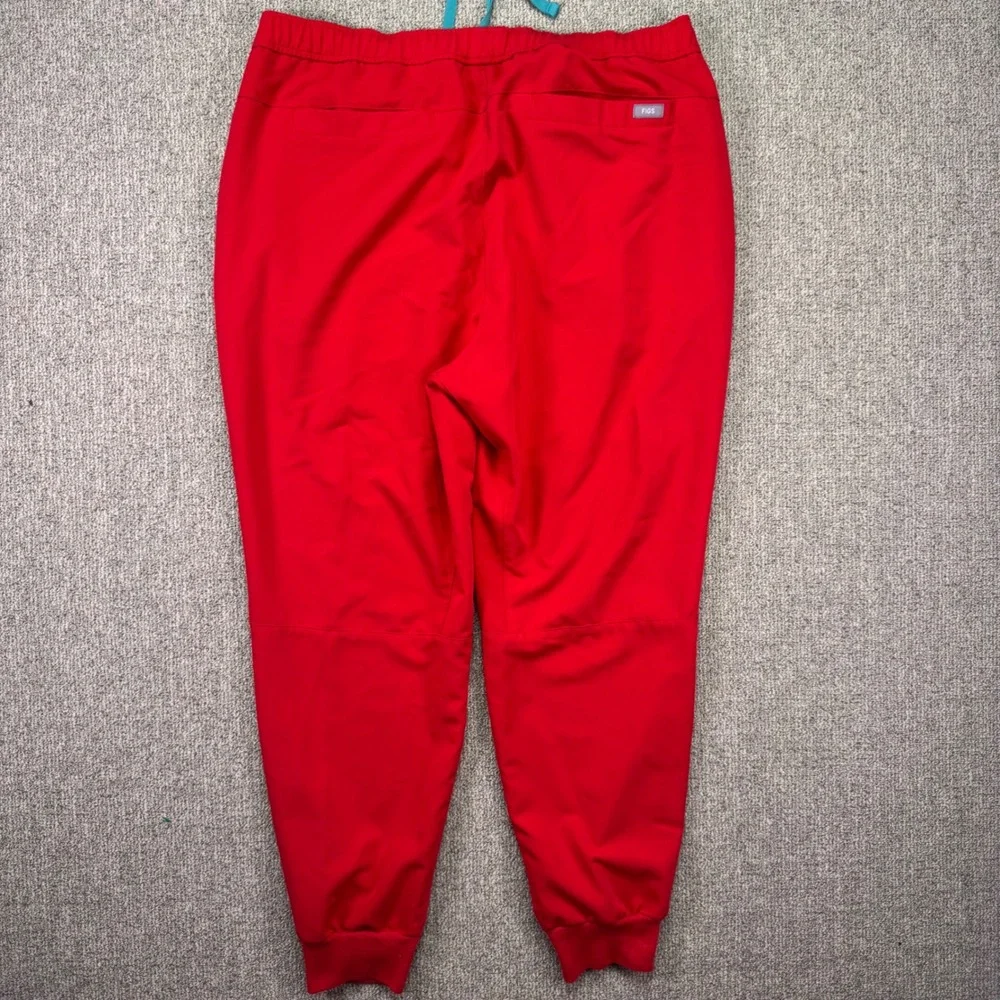 FIGS Men's Tansen Jogger‎ Scrub Pants XL Short Red Technical Stretch EUC